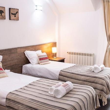 Hotel Floare De Colt Mînăstirea Humorului Kültér fotó